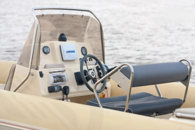 Лодка РИБ Skylark R700
