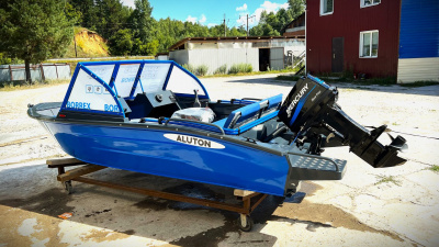 Лодка Aluton 390DC