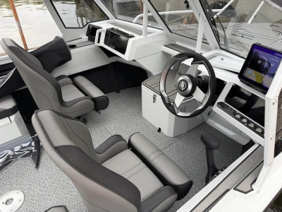 Моторная лодка Realcraft 510 NS